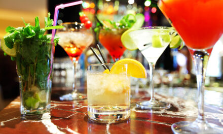 Top 10 des bars à Paris pour voyager