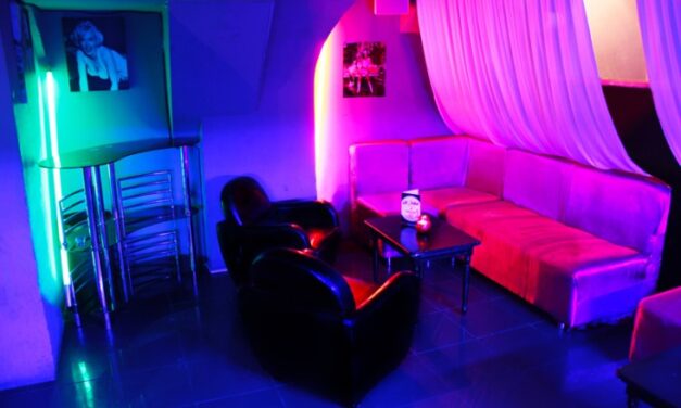 Velvet bar