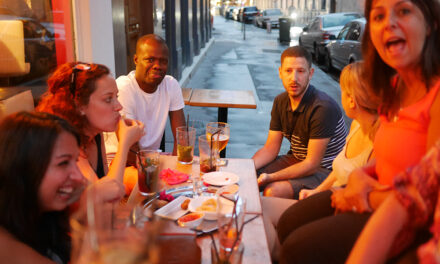 Bar l’Evolution : terrasse lounge et mojito