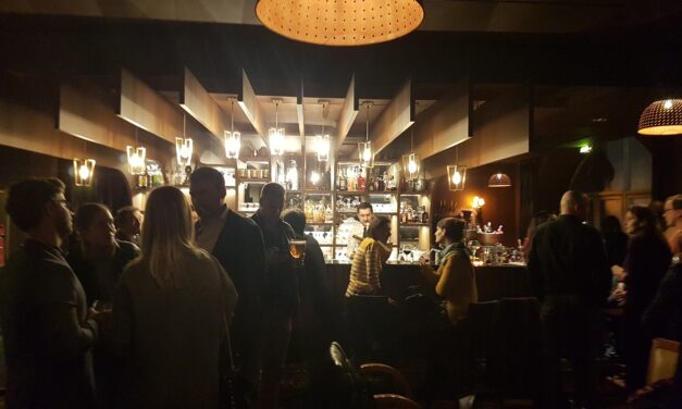 Le Gustave, le bar à cocktails Champagne du 15ème