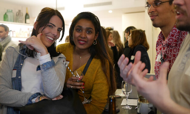 Prendre un apéro cosy à l’honesty bar de l’hôtel Doisy