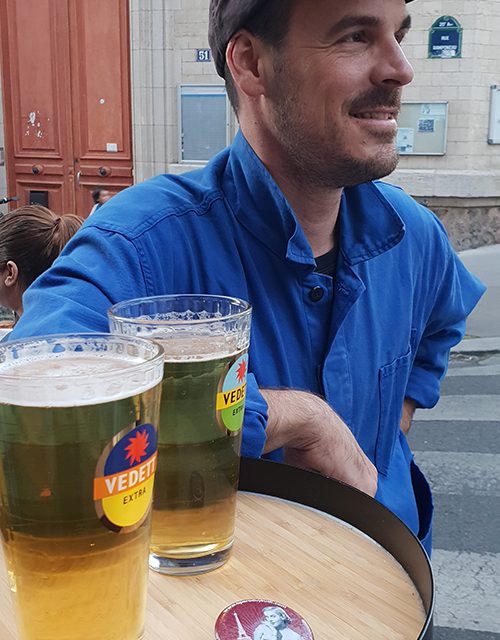 On a testé la petite table pour prendre l’apéro dans la rue